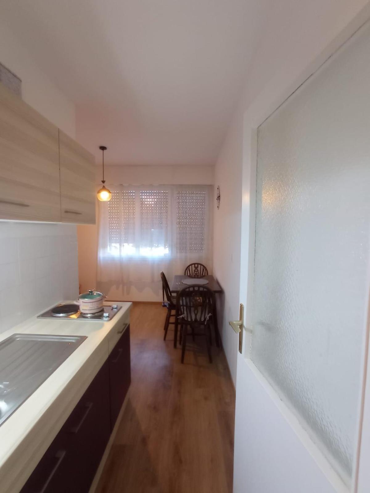 Tesla Apartment Split Luaran gambar